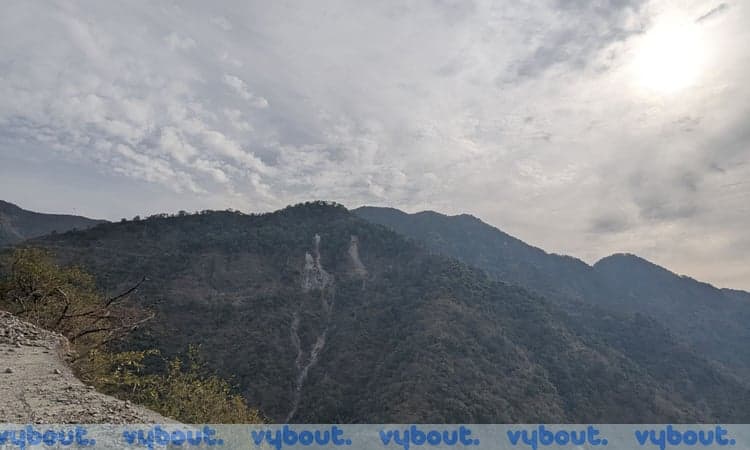 Dehradun to Mussoorie Guided Trek (30 km Scenic Challenge)